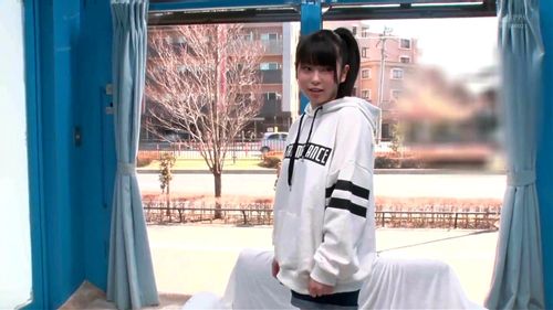 マジックミラー号 18歳巨乳女子が猫背を治すためにエッチな施術をうける！