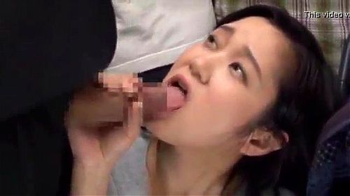 【柴崎ひかる】満員バスで赤ちゃんを連れた若妻の乳房を揉んで母乳プレイを楽しむ痴漢師！奥さん感じてんじゃんｗ